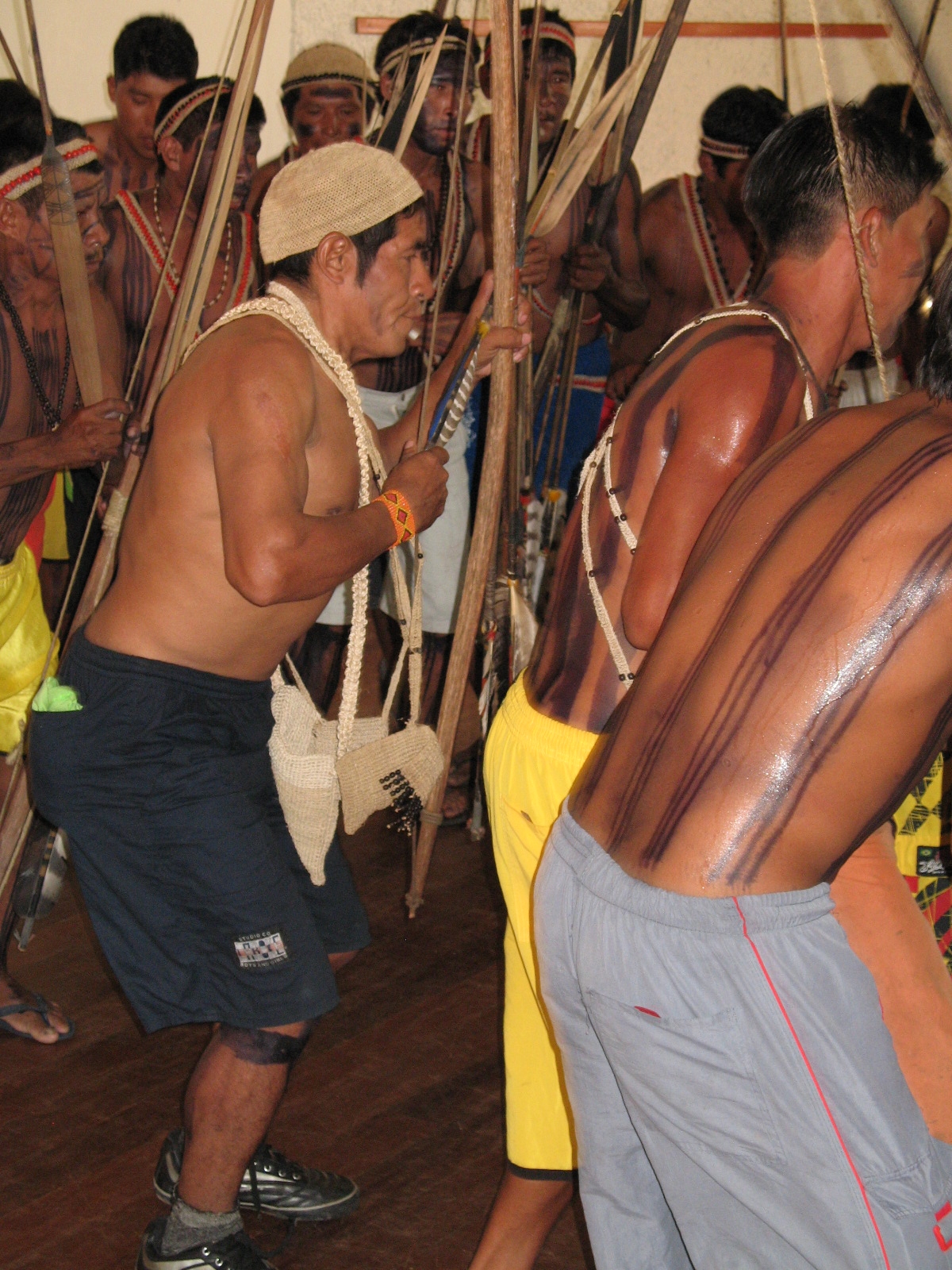Parakanã celebrate arrival with dance