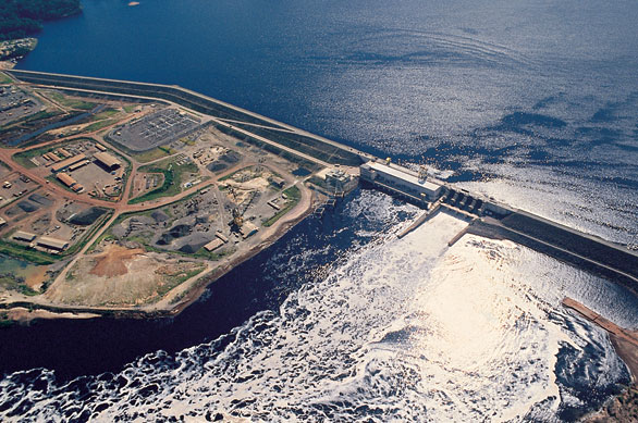 The reservoir of ther Balbina Dam in Brazil emits more greenhouse gases than a coal-fired power plant