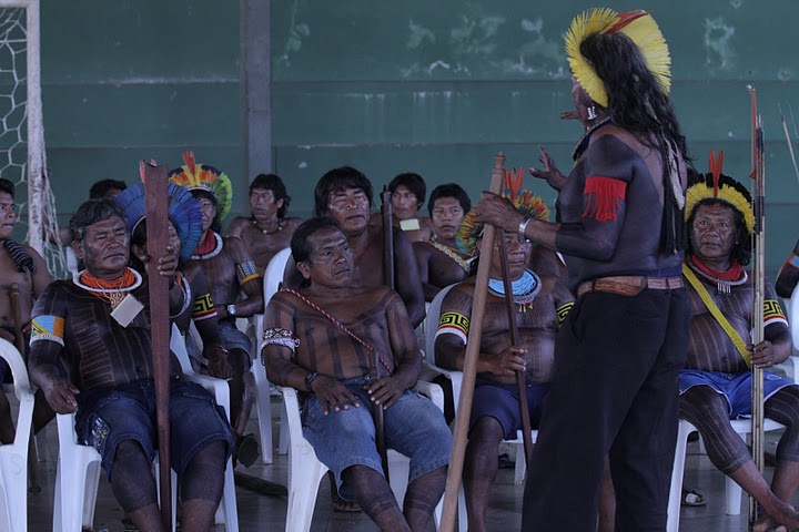 Indigenous people oppose Belo Monte at Acampamento Terra Livre meeting at Altamira