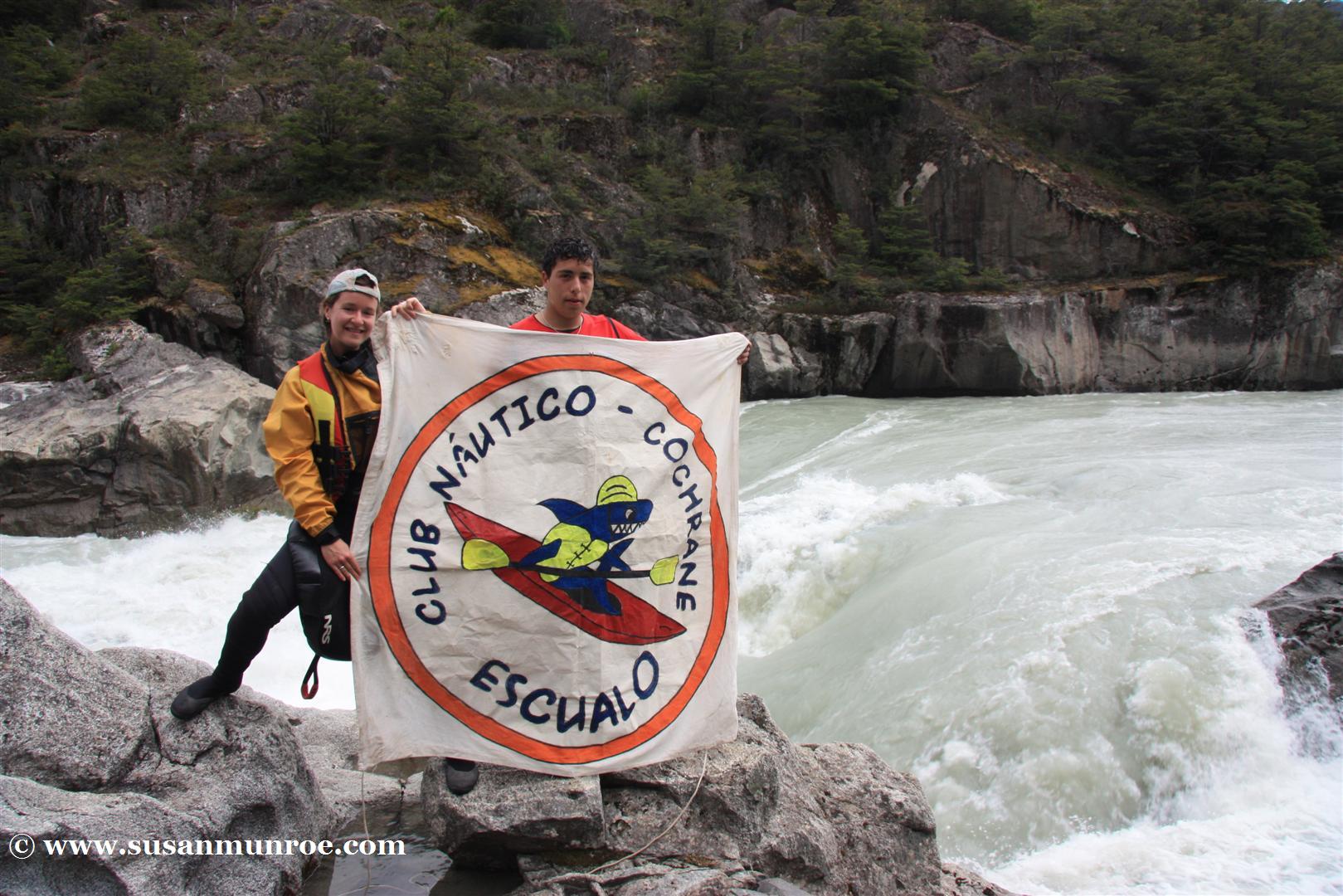 Ríos to Rivers co-founder Susan Munroe stands at El Saltón, the proposed site of the Baker #2 Dam, with Escualo Enzo Inostraza.